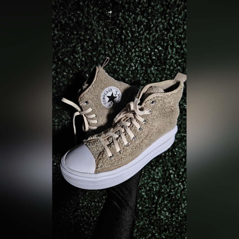 Converse Tan and White Sneakers - Picture 5 of 6